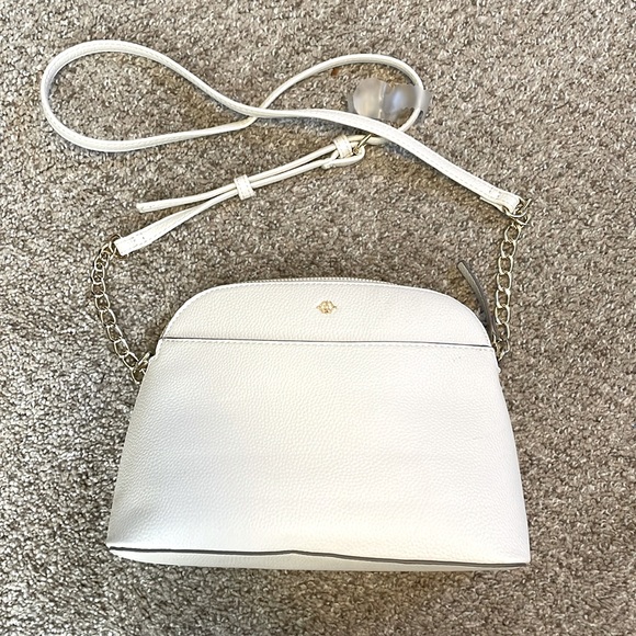 Crossbody. - Picture 1 of 4